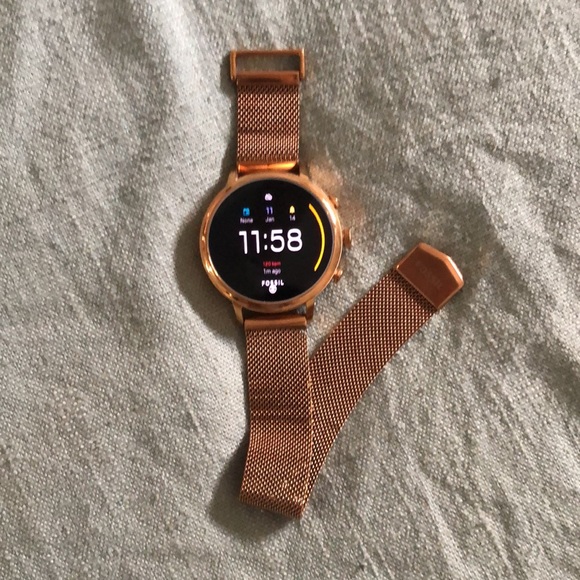 Fossil Watch Gen. 4, used but great condition. - Picture 3 of 3